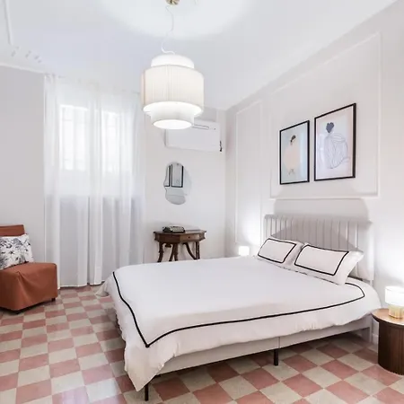 Golden Retreat * Rome